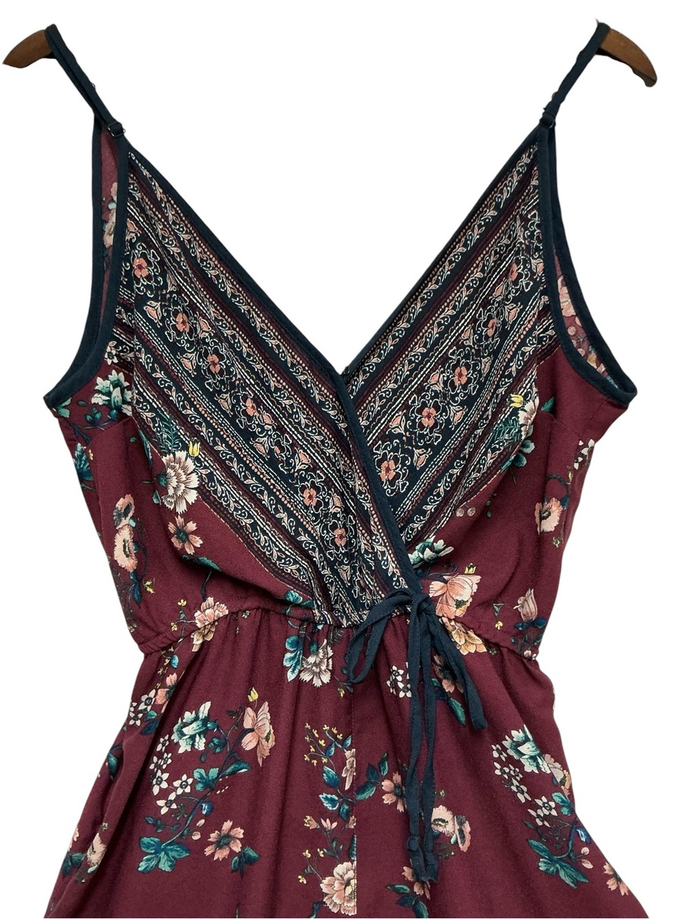 Xhilaration Maroon Floral V-Neck Spaghetti Strap Jumpsuit Size M - Picture 3 of 10